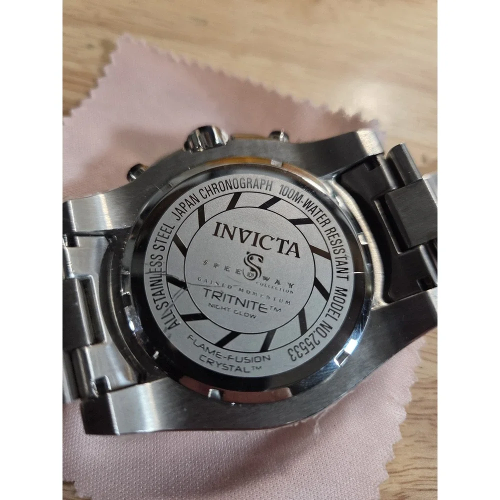 Invicta Speedway 25533 Men's 52mm Chronograph Watch New Battery Yellow Case